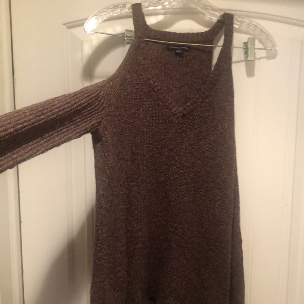 American Eagle brown cold shoulder sweater